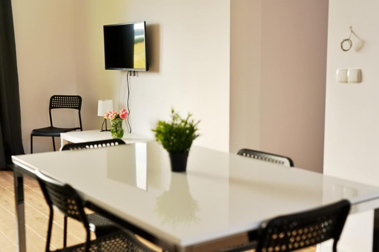 Apartamenty Lotnisko Leszno Leszno  Ngoại thất bức ảnh