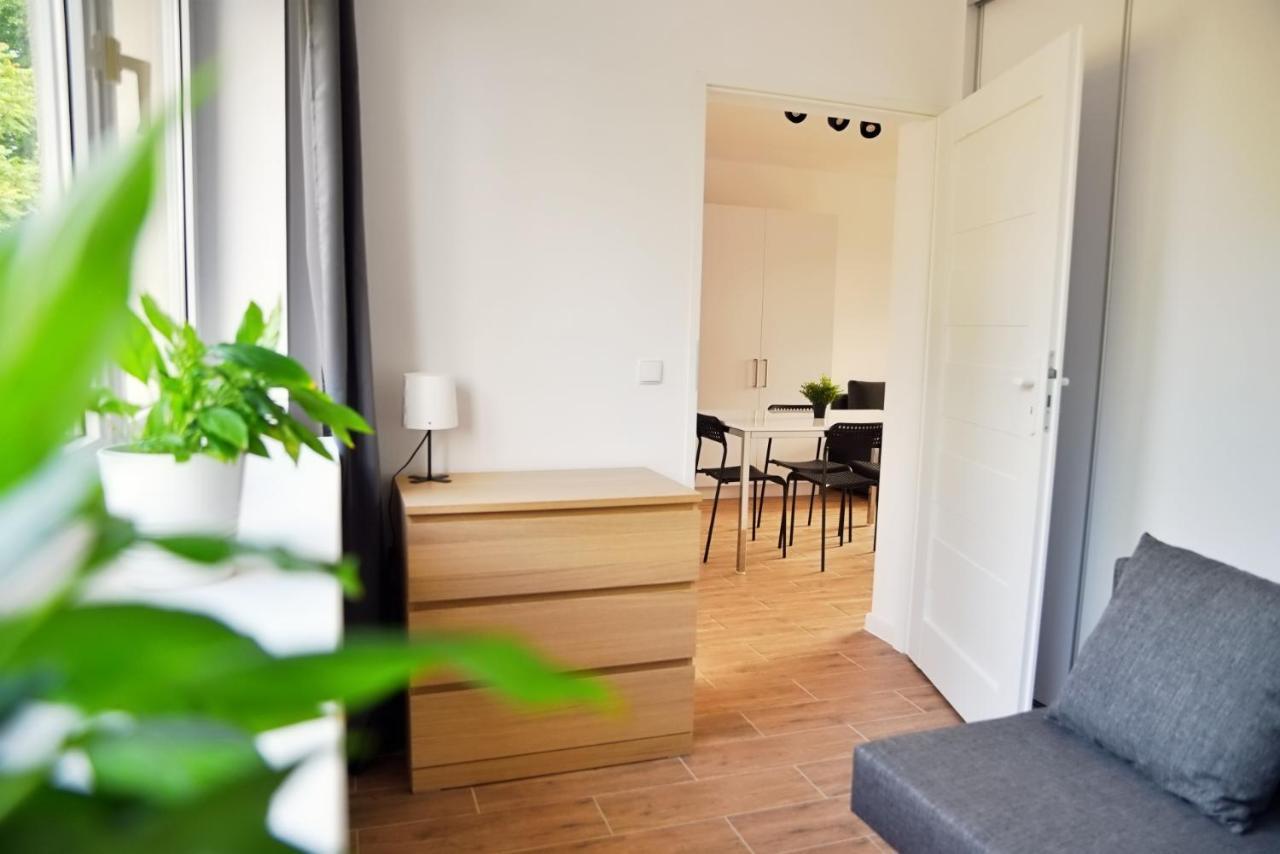 Apartamenty Lotnisko Leszno Leszno  Ngoại thất bức ảnh